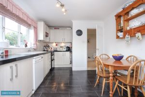 Kitchen/Breakfast Room- click for photo gallery